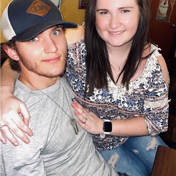 Meet your Posher, Logan - Picture 3 of 6